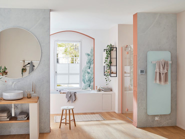 Sanfte Pastellfarben liegen derzeit in der Badgestaltung stark im Trend. Mit dem Sonderprogramm KermiEXTRA können die Duschkabinen farblich passend zum Badambiente gestaltet werden. Foto: Kermi GmbH/akz-o