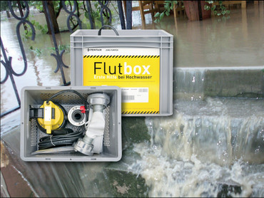 Die Flutbox ist ein bewährtes Erste-Hilfe-Set bei Überflutung, sie besteht aus einer stabilen Kunststoffbox, einer leistungsstarken Tauchpumpe und einem Feuerwehrschlauch. Foto: Pentair Jung Pumpen/TRD Bauen und Wohnen/akz-o