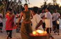 Bildunterschrift: Traumurlaub in traumhafter Kulisse – die Sun Siyam Resorts bieten mehr als klassischen Urlaub: die authentische Schönheit der Malediven. Foto: Sun Siyam Resorts/akz-o