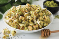 Bildunterschrift: Der Klassiker ganz trendy: Popcorn mit Honig und Matcha Foto: Popcorn Board/akz-o