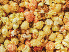 Popcorn aus den USA sättigt angenehm und bleibt dabei kalorienarm. Foto: pexels.com/Popcorn Board/akz-o