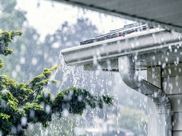 Nebenkosten senken: Wasserautark werden in Haus und Garten