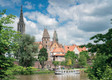 Bildunterschrift: Wunderschöner Blick über die Donau hinüber zum Ulmer Münster Foto: Dietmar Denger/Ulm/Neu-Ulm Touristik/akz-o
