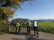 Bildunterschrift: Ob durch bunte Wälder oder entlang idyllischer Wege – eine geführte Radtour verbindet Bewegung mit besonderen Naturerlebnissen. Foto: Beate Otto/ Landratsamt Rhein-Neckar-Kreis/akz-o