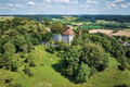 Bildunterschrift: Auf den Bühlertalwanderwegen stehen Ruhe, Naturgenuss und weite Ausblicke im Mittelpunkt. Foto: Hohenlohe + Schwäbisch Hall Tourismus e.V./Trykowski/akz-o