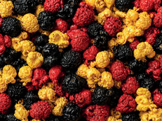 Popcorn aus den USA sättigt angenehm und bleibt dabei kalorienarm. Foto: KI-generiert/Popcorn Board/akz-o