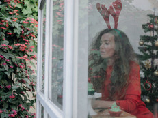 Vielleicht ist Weihnachten ein guter Moment für einen kleinen Perspektivwechsel. Nicht nur an das zu denken, was uns selbst wichtig ist, sondern auch daran, dass vieles, was für uns selbstverständlich erscheint, für andere ganz anders aussehen kann. Foto: pexels.com/akz-o
