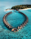 Bildunterschrift: Traumurlaub in traumhafter Kulisse – die Sun Siyam Resorts bieten mehr als klassischen Urlaub: die authentische Schönheit der Malediven. Foto: Sun Siyam Resorts/akz-o
