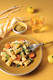 Bildunterschrift: Pasta Pronto bringt innerhalb weniger Minuten La Dolce Vita auf den Esstisch. Foto: Wiberg/akz-o