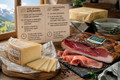 Bildunterschrift: Foto: KI-generiert/Südtiroler Speck g.g.A. und Stilfser Käse g.U./akz-o
