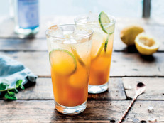 Pfirsich-Zitronen-Limonade Foto: VDM/akz-o