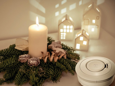 Tipps für den vorweihnachtlichen Brandschutz: Weihnachtszeit mit Kerzenschein – aber sicher Tipps für den vorweihnachtlichen Brandschutz: Weihnachtszeit mit Kerzenschein – aber sicher