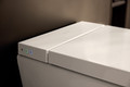 Bildunterschrift: Die Technik bleibt bewusst dezent im Hintergrund. Foto: Duravit/akz-o