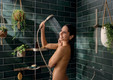 Bildunterschrift: Duschköpfe und Regenduschen mit der hansgrohe EcoSmart-Technologie reduzieren den Wasserverbrauch bei gleichbleibendem Duschkomfort. Foto: hansgrohe/Hansgrohe SE/akz-o
