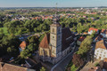 Bildunterschrift: Die Johanneskirche in Crailsheim ist ein markantes Wahrzeichen der Stadt und ein beliebter Ausgangspunkt für kulturelle Entdeckungstouren. Foto: Stadtverwaltung Crailsheim/akz-o