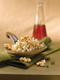 Bildunterschrift: Der Klassiker mal anders: Kräuter-Popcorn mit Rosmarin und Thymian Foto: Popcorn Board/akz-o