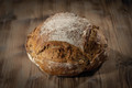 Bildunterschrift: Das Brot des Jahres 2025 – Nussbrot Foto: Zentralverband des Deutschen Bäckerhandwerks/akz-o