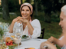 Muttertag ist nicht nur ein Tag im Kalender, sondern ein Symbol für Dankbarkeit, Verbundenheit und die Liebe, die Familien über Generationen hinweg trägt. Foto: pexels.com/ak-o