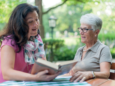 Professionelle Senioren-Assistenz: Ein Beruf mit Herz und Perspektive