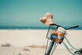 Bildunterschrift: Leihräder und Leihroller sind eine fantastische Möglichkeit, sich im Urlaub flexibel und schnell fortzubewegen. Foto: pexels.com/ak-o