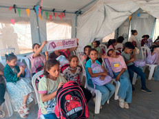 Für Kinder in Gaza ist der Weg zurück in die Schule oft mit großen Herausforderungen verbunden. Neben sicheren Lernorten brauchen sie auch individuelle Unterstützung, um am Unterricht teilnehmen zu können. Foto: doBetter e. V./akz-o