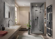 Bildunterschrift: Das Dekor Naturstein, Silber-Grau ist mit seinen harmonischen Grautönen ideal für ein modernes, urbanes Baddesign geeignet. Foto: HSK Duschkabinenbau KG/akz-o