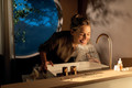 Bildunterschrift: Die Neuheit hansgrohe Avalegra vereint perfekt Waschbecken und Armatur. Die Kombination aus schlankem Schwenkauslauf und integriertem Brausestrahl bietet überraschenden Komfort bei der täglichen Nutzung: ein Spa-ähnliches Wassererleben. Foto: hansgrohe/Hansgrohe SE/akz-o