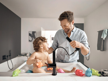 Ein neues Badezimmer für die Familie: Gepflegt durch den Alltag kommen
