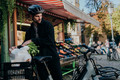 Bildunterschrift: Moderne eCargo-Bikes mit dem smarten System von Bosch bieten nicht nur kraftvolle Unterstützung, sondern auch ein Plus an Sicherheit. Dazu gehört zum Beispiel ein integrierter Diebstahlschutz. Foto: Robert Bosch GmbH/akz-o