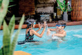 Bildunterschrift: Mit dem „Seepferdchen“-Abzeichen erhalten Kinder einen ersten Anreiz, sich intensiver mit dem Schwimmen zu beschäftigen. Foto: pexels.com/akz-o
