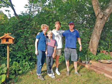 Gastfamilien schenken Austauschüler/innen ein Zuhause auf Zeit. Foto: Privat/Experiment e.V./akz-o