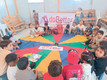 Bildunterschrift: Operationen, Hilfsmittel und therapeutische Begleitung können Kindern helfen, mehr Selbstständigkeit zu gewinnen und wieder am Leben ihrer Gemeinschaft teilzuhaben. Foto: doBetter e. V./akz-o
