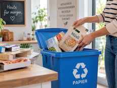 Faltschachteln gehören in die Papiertonne. Foto: KI-generiert/akz-o