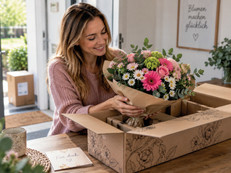 Spezielle Versandverpackungen aus Wellpappe schützen empfindliche Blumen auf dem Transportweg und sorgen dafür, dass der Strauß sicher beim Empfänger ankommt. Foto: KI-generiert/akz-o