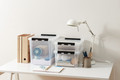 Bildunterschrift: Ein aufgeräumtes Zuhause kann sich auch positiv auf unser Wohlbefinden auswirken. Foto: SmartStore/akz-o