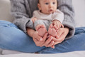 Bildunterschrift: Babys und Kleinkinder haben das größte Risiko für eine Meningokokken-Erkrankung. Foto: GSK/akz-o