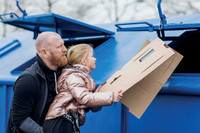 Wertstoffe sammeln: Ein Karton besteht zu 80 % aus recyceltem Papier