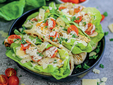 Der Caesar Salad als Pita gewickelt? Das geht – und schmeckt köstlich